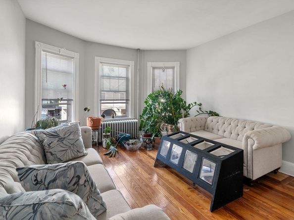 19 Elmhurst St, Boston MA 02124