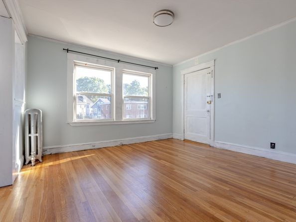257 Belgrade Ave, Boston MA 02131