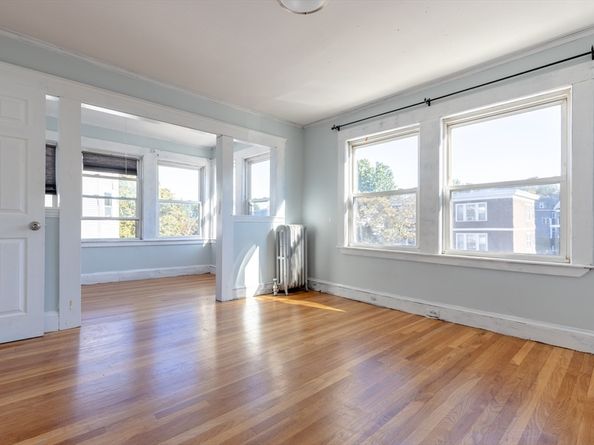 257 Belgrade Ave, Boston MA 02131