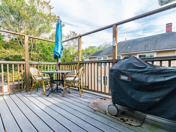 56-58 Cloverdale Rd 56, Newton MA 02461