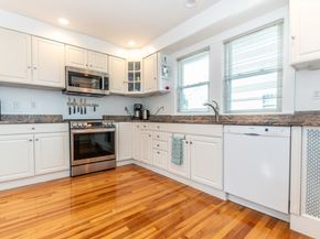 56-58 Cloverdale Rd 56, Newton MA 02461