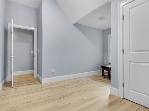 7 Waumbeck 3, Boston MA 02121