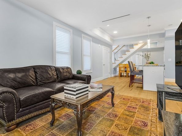 7 Waumbeck 3, Boston MA 02121