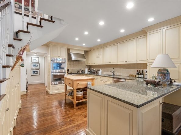 32 Lime St, Boston MA 02108