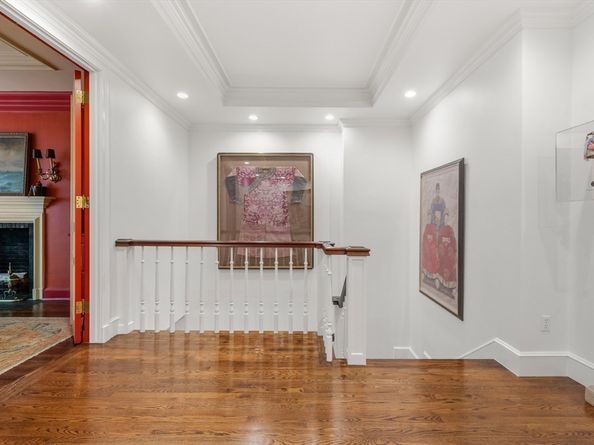 32 Lime St, Boston MA 02108