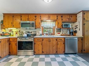 467 Durfee St, Southbridge MA 01550