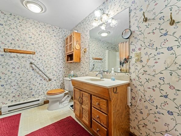 467 Durfee St, Southbridge MA 01550