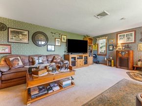 467 Durfee St, Southbridge MA 01550