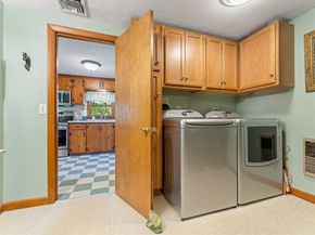 467 Durfee St, Southbridge MA 01550