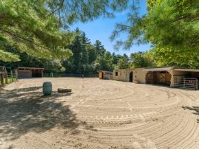 467 Durfee St, Southbridge MA 01550
