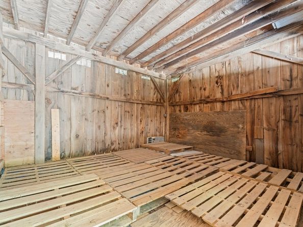 467 Durfee St, Southbridge MA 01550