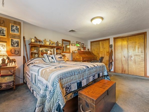 467 Durfee St, Southbridge MA 01550