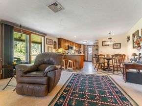 467 Durfee St, Southbridge MA 01550