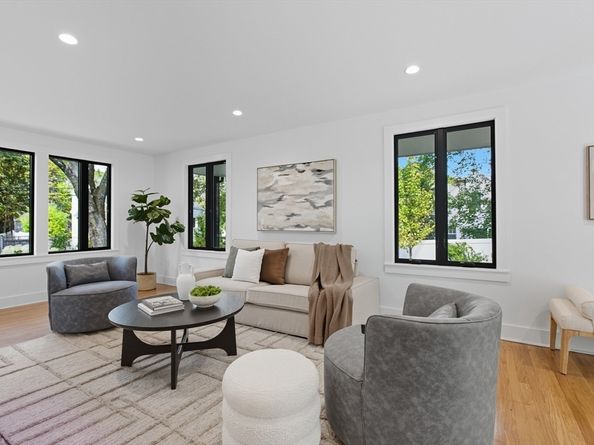 278 Hillside Avenue, Arlington MA 02476