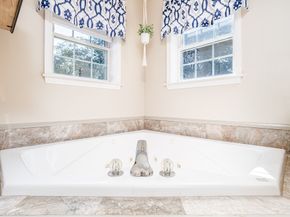 67 Hunter Ave, Marlborough MA 01752