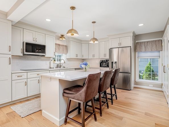 67 Hunter Ave, Marlborough MA 01752