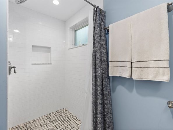 9 John St, Waltham MA 02453