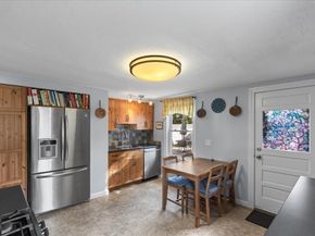 9 John St, Waltham MA 02453