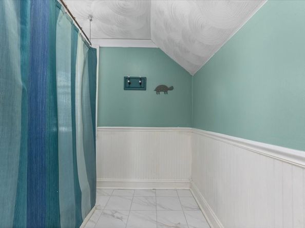 9 John St, Waltham MA 02453