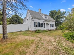 346 Summer St, Duxbury MA 02332