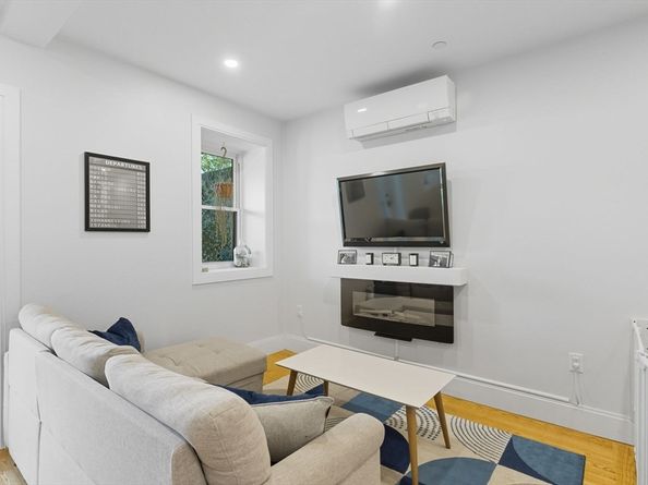 120 Bremen St 3, Boston MA 02128