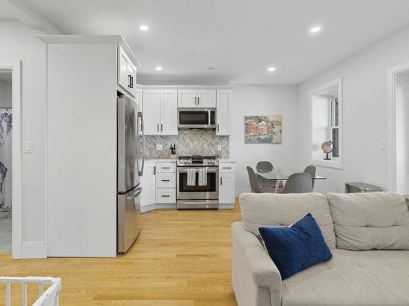 120 Bremen St 3, Boston MA 02128