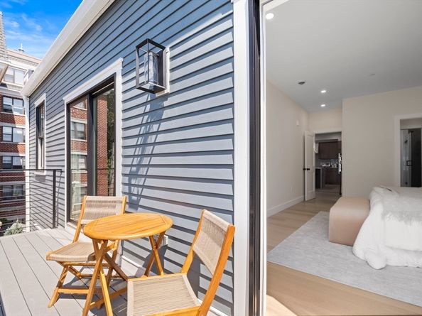 106-108 Bunker Hill St 4P, Boston MA 02129