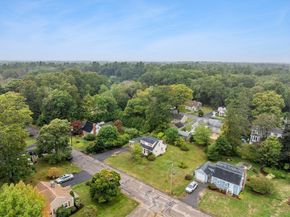 158 Rowayne Park, Bridgewater MA 02324