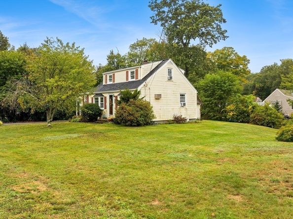 158 Rowayne Park, Bridgewater MA 02324