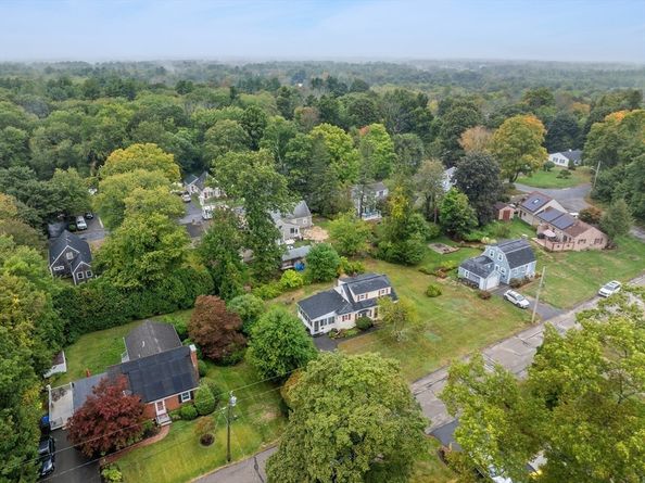 158 Rowayne Park, Bridgewater MA 02324
