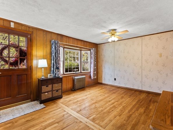 158 Rowayne Park, Bridgewater MA 02324