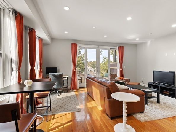 34 Dix St 3, Boston MA 02122