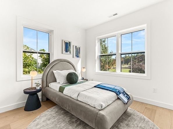 12-14 Sylvan Street 4, Melrose MA 02176