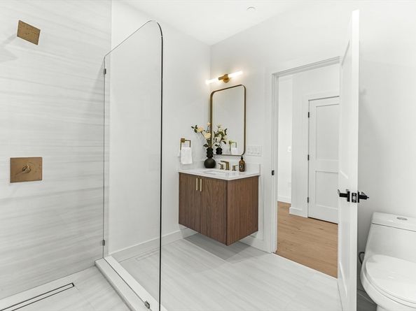 12-14 Sylvan Street 4, Melrose MA 02176