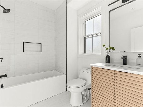 12-14 Sylvan Street 4, Melrose MA 02176