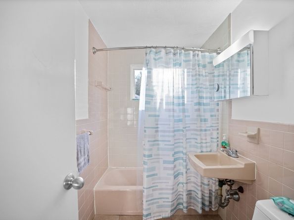 29 Oconnell Ave, Quincy MA 02169
