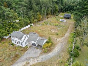 370 S Main St, Hopedale MA 01747