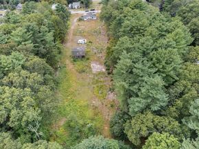 370 S Main St, Hopedale MA 01747
