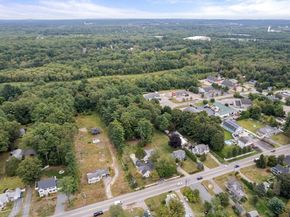 370 S Main St, Hopedale MA 01747
