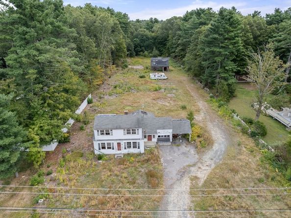 370 S Main St, Hopedale MA 01747