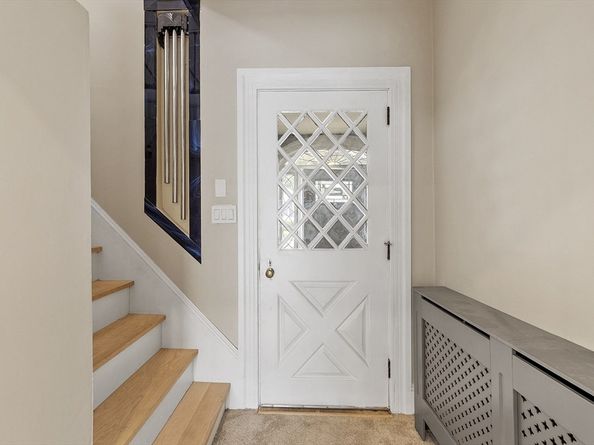 31 Johnson St, Leominster MA 01453
