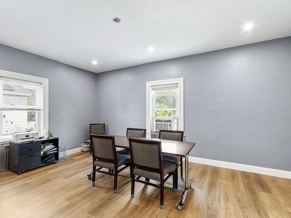 31 Johnson St, Leominster MA 01453