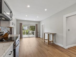 31 Johnson St, Leominster MA 01453
