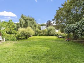 31 Johnson St, Leominster MA 01453
