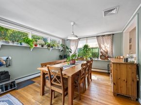 37 Hillcrest Rd, Wakefield MA 01880