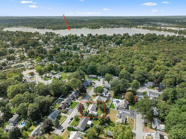 37 Hillcrest Rd, Wakefield MA 01880