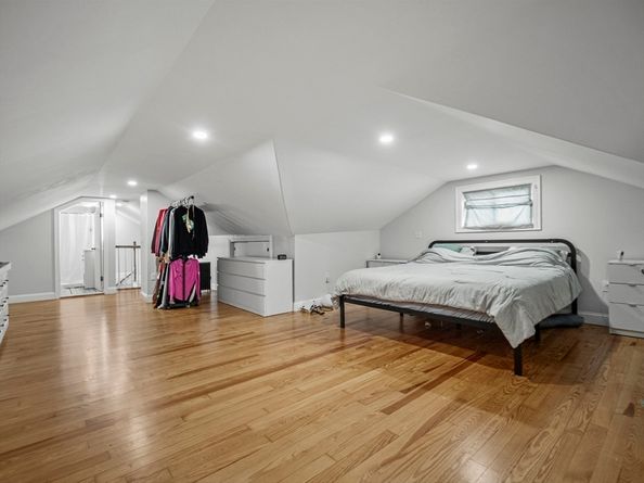232 Lynn St, Peabody MA 01960