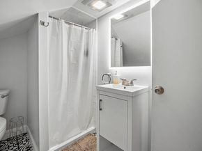 232 Lynn St, Peabody MA 01960