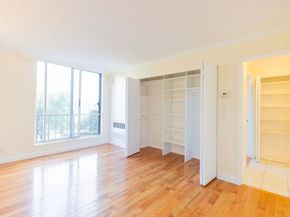 44 Washington St 501, Brookline MA 02445