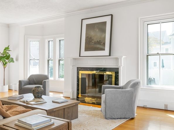 154 Warren Street, Needham MA 02492